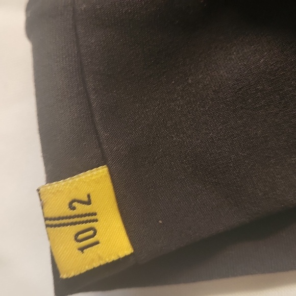 Nike Black and Yellow Ski Jacket with Dynamic Design - Picture 5 of 6